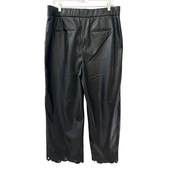 Chico’s Faux Leather‎ Cut Out Ankle Crop Wide Leg Trouser Pants Black Size 12 - Picture 10 of 13